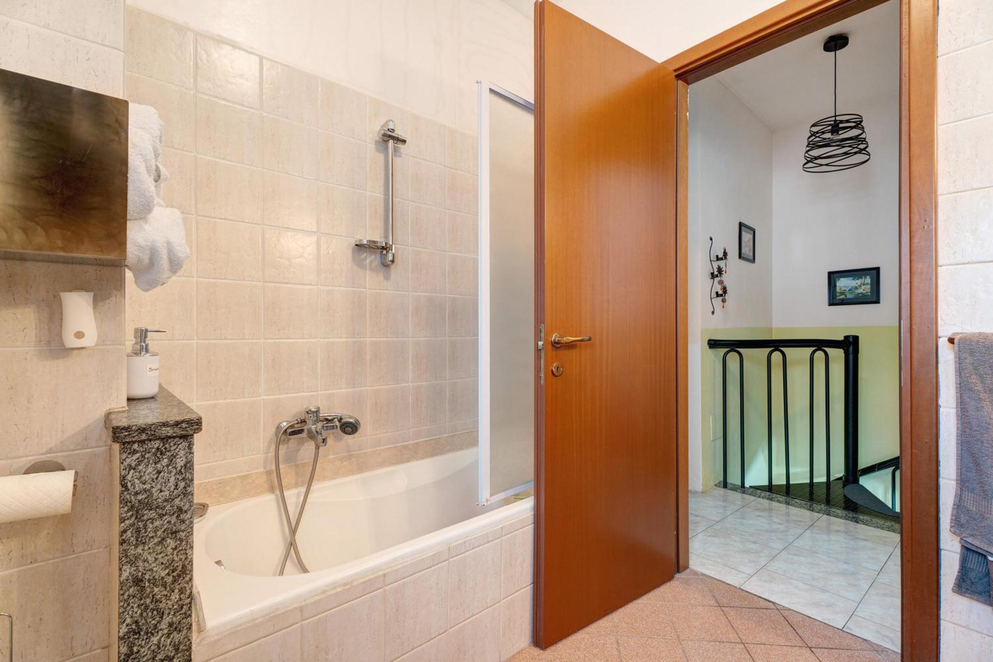 Casa Perry - Lago Maggiore Borgo Ticino Buitenkant foto